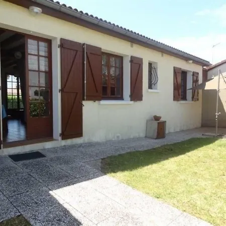 بيت للعطل House Jolie Confortable 1