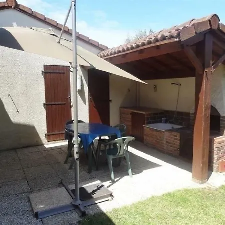 House Jolie Confortable 1 *