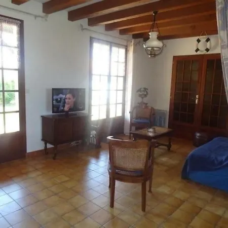 بيت للعطل House Jolie Confortable 1